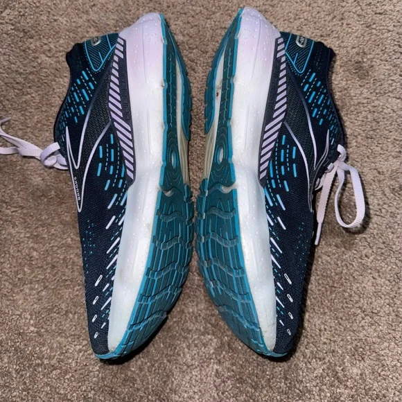 Brooks Women's Running Shoes - Navy and Pink💙 - Picture 2 of 7